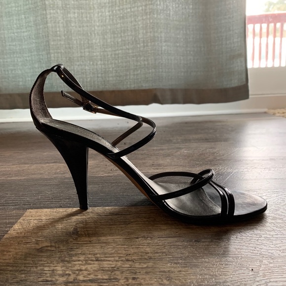 Black heels - Picture 4 of 5